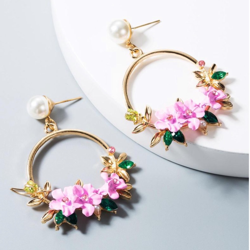Pretty Pink Floral Pearl & Rhinestone Earrings!